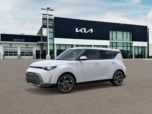 New 2025 Kia Soul EX image 3