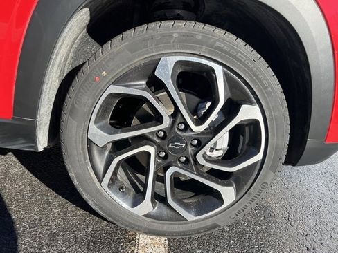 New 2026 Chevrolet Trax RS w/ Sunroof Package image 5