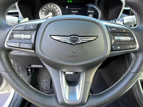 Used 2025 Genesis G70 2.5T w/ Sport Prestige Package image 14