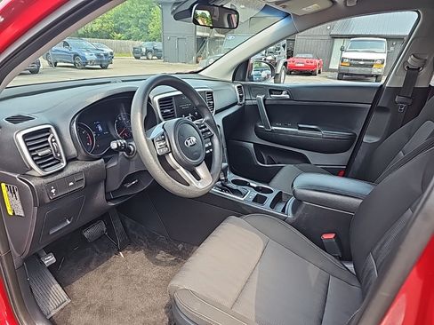 Used 2022 Kia Sportage LX FWD image 8