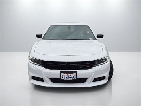 Used 2023 Dodge Charger SXT image 2