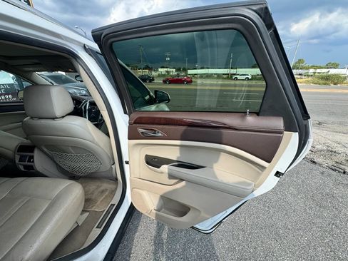 Used 2012 Cadillac SRX Luxury FWD image 19