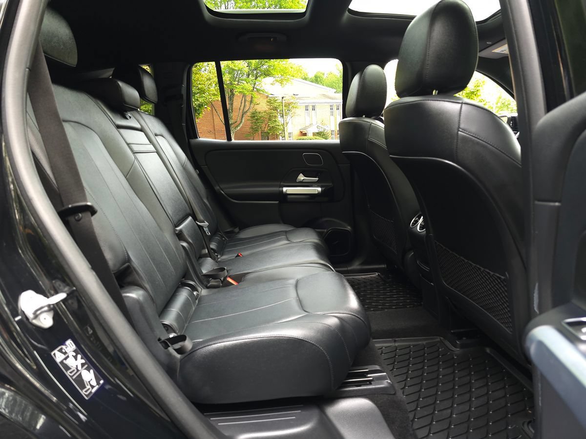 Used 2023 Mercedes-Benz EQB 300 4MATIC w/ Pinnacle Package image 18