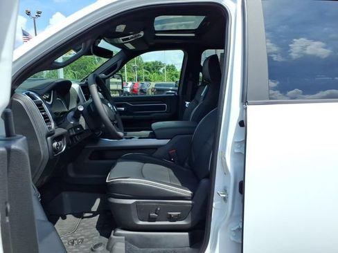 New 2026 RAM 2500 Laramie AWD/4WD image 6
