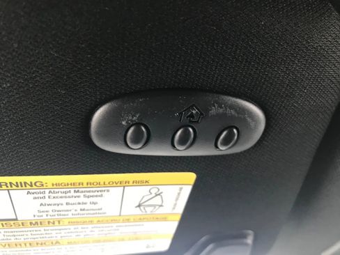 Used 2019 Ford Explorer XLT w/ Equipment Group 202A image 24