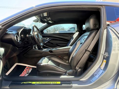 Used 2021 Chevrolet Camaro SS image 19