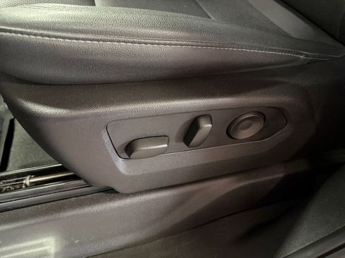 Used 2024 Chevrolet Silverado 1500 LTZ AWD/4WD image 29