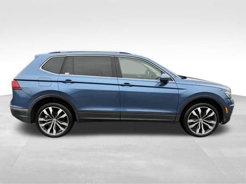 Used 2019 Volkswagen Tiguan SEL Premium image 11