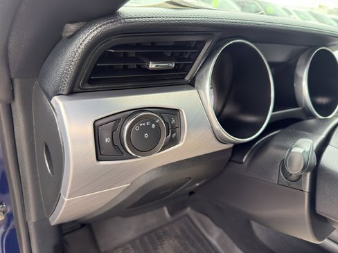 Used 2019 Ford Mustang Premium RWD image 13