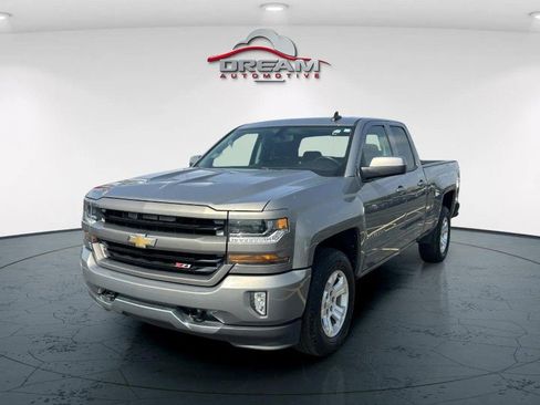 Used 2017 Chevrolet Silverado 1500 LT w/ All Star Edition AWD/4WD image 4