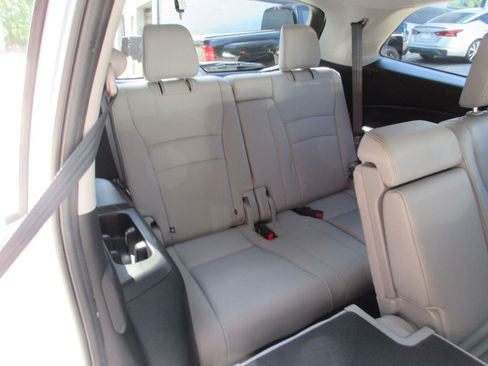 Used 2018 Honda Pilot EX-L image 19