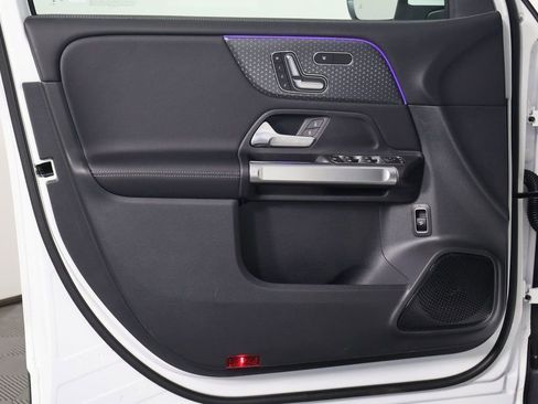 New 2026 Mercedes-Benz GLB 250 4MATIC image 7