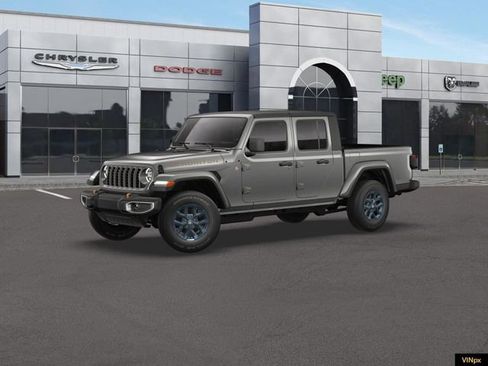 New 2026 Jeep Gladiator Sport AWD/4WD image 2