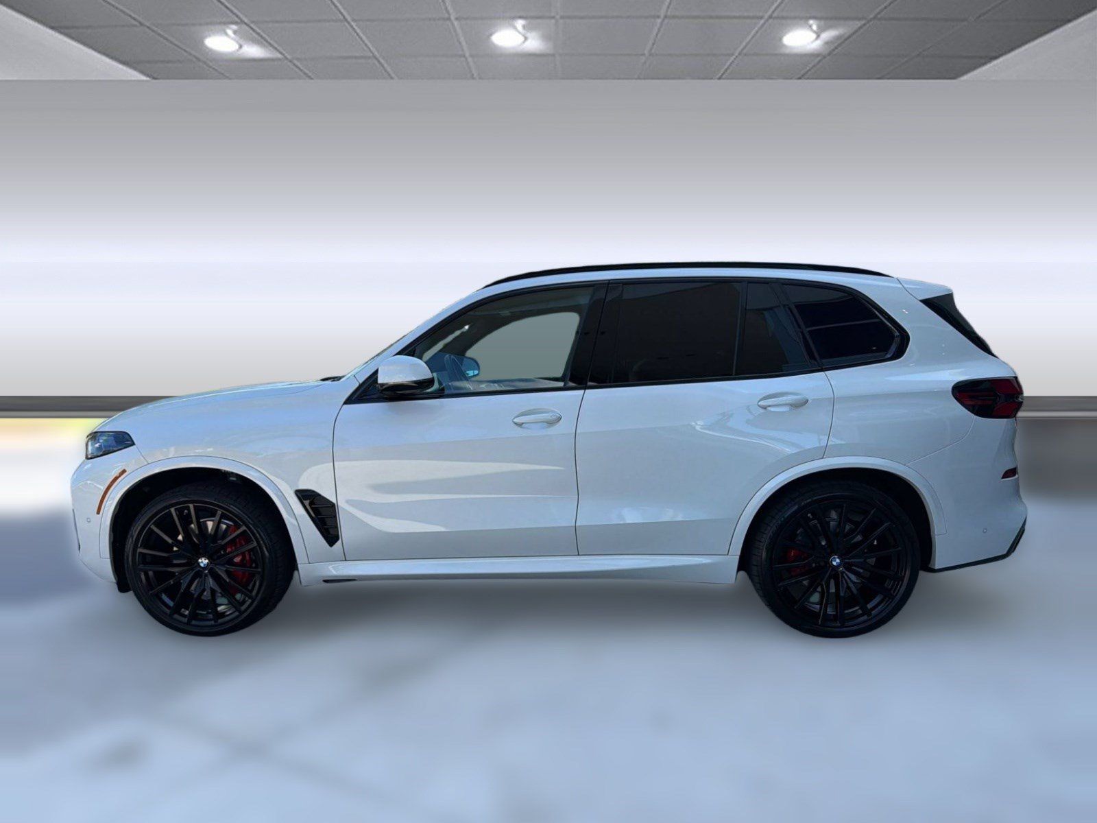Used 2026 BMW X5 sDrive40i w/ Executive Package RWD image 2