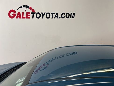 Used 2023 Toyota Camry SE image 8