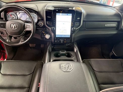 Used 2022 RAM 1500 Laramie AWD/4WD image 2