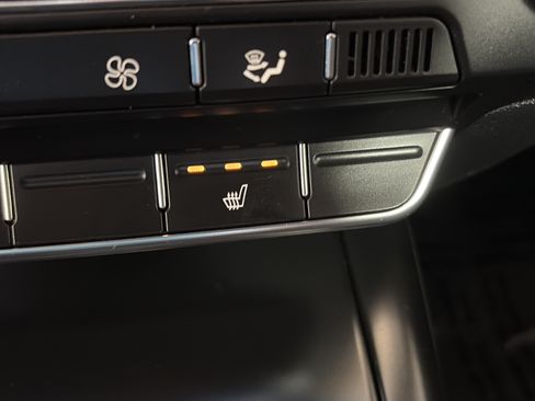 Used 2019 Kia Sorento FWD w/ LX Convenience Package image 20