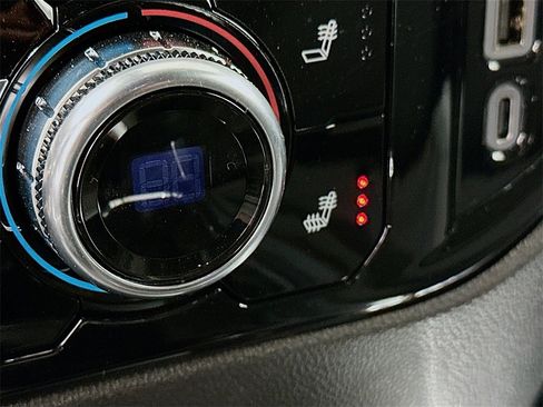 Used 2025 GMC Sierra 1500 Elevation w/ Preferred Package image 21