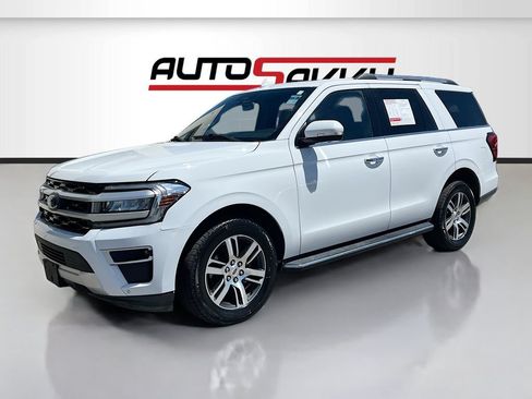 Used 2022 Ford Expedition Limited AWD/4WD image 3