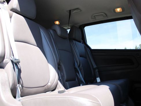 Used 2022 Honda Odyssey EX-L image 16