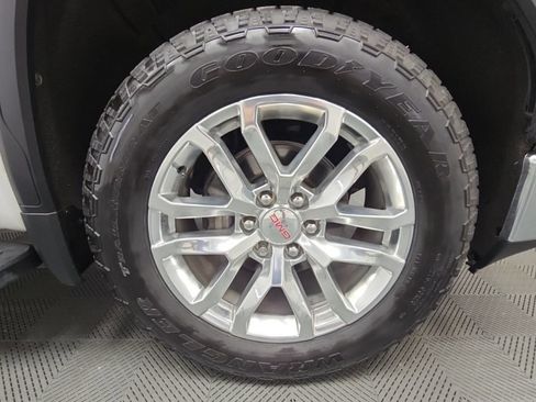 Used 2019 GMC Sierra 1500 SLT w/ SLT Premium Package AWD/4WD image 50