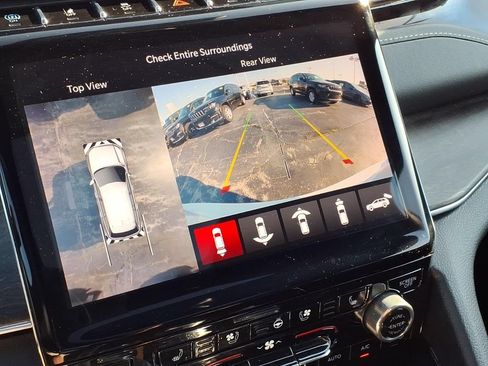 Certified 2023 Jeep Grand Cherokee Overland w/ Advanced Protech Group III AWD/4WD image 20