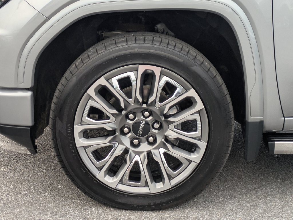 Used 2024 GMC Sierra 1500 Denali Ultimate AWD/4WD image 9