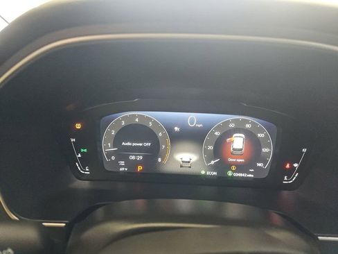 Used 2024 Honda Pilot Elite image 13