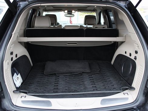 Used 2017 Jeep Grand Cherokee Limited w/ Luxury Group II image 20