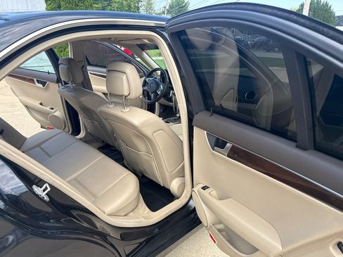 Used 2014 Mercedes-Benz C 300 4MATIC Sedan image 12