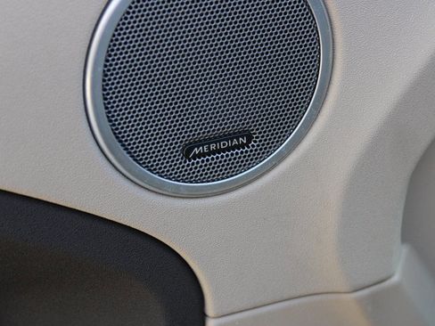 Used 2015 Land Rover Range Rover Evoque Pure Plus image 20