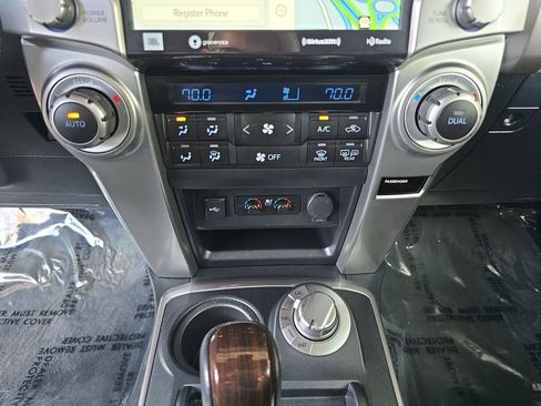 Used 2022 Toyota 4Runner Limited image 17