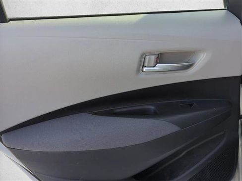 Used 2020 Toyota Corolla LE image 22