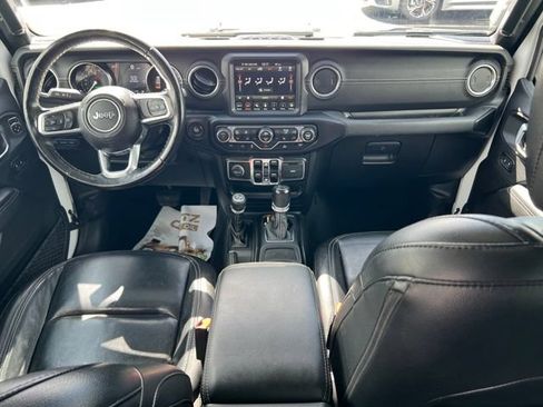 Used 2021 Jeep Wrangler Unlimited Sahara w/ Cold Weather Group AWD/4WD image 14