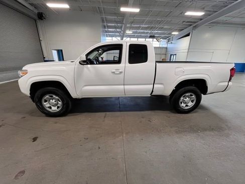 Used 2020 Toyota Tacoma SR w/ SR Convenience Package RWD image 6