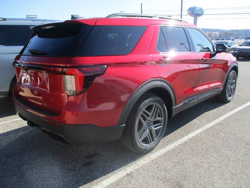 New 2026 Ford Explorer ST-Line w/ ST-Line Street Pack RWD image 21