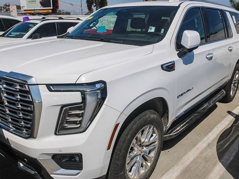 Used 2025 GMC Yukon XL Denali image 6