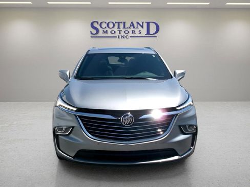 Used 2023 Buick Enclave Essence w/ Experience Buick Package FWD image 3