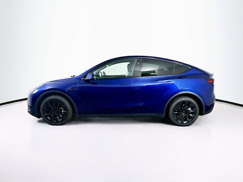 Used 2024 Tesla Model Y Long Range image 4