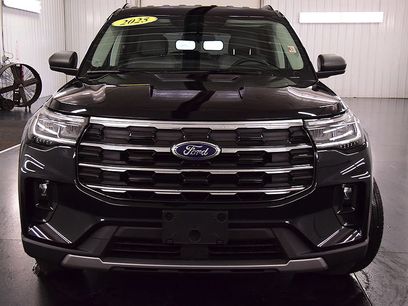 Used 2025 Ford Explorer Active w/ Active Comfort Package