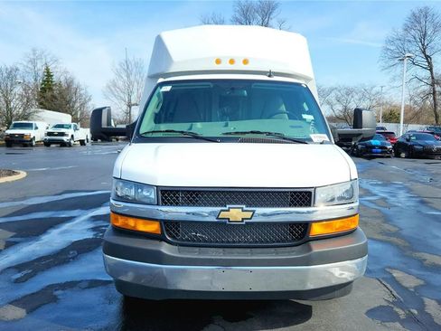 New 2025 Chevrolet Express 3500 w/ Power Convenience Package RWD image 8