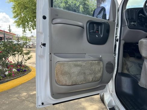 Used 1997 Chevrolet Express 1500 image 9