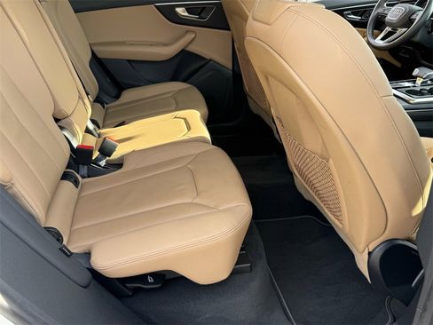 Used 2023 Audi Q8 Premium w/ Convenience Package image 20