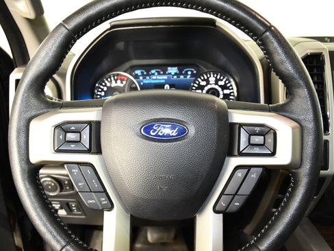 Used 2019 Ford F150 Lariat w/ Equipment Group 502A Luxury AWD/4WD image 22