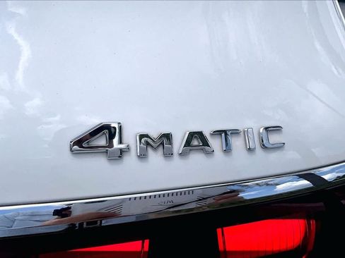 Used 2024 Mercedes-Benz GLS 450 4MATIC image 10