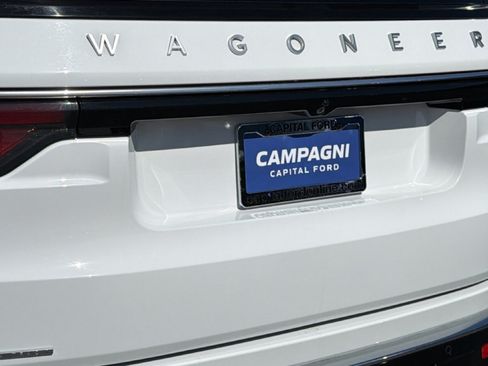 Used 2023 Jeep Wagoneer 4WD w/ Convenience Group I image 28