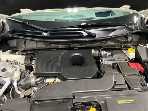 Used 2025 Nissan Murano Platinum w/ Cargo Package image 12