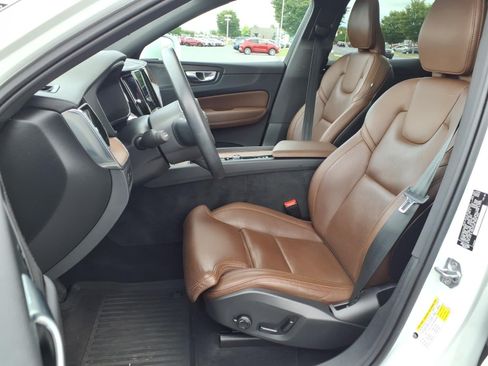 Used 2021 Volvo XC60 T6 Inscription w/ Advanced Package AWD/4WD image 17