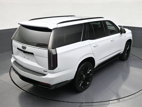 Used 2026 Cadillac Escalade Platinum Sport w/ LPO, ONYX Package AWD/4WD image 16