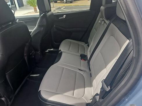 Certified 2023 Ford Escape Platinum image 3